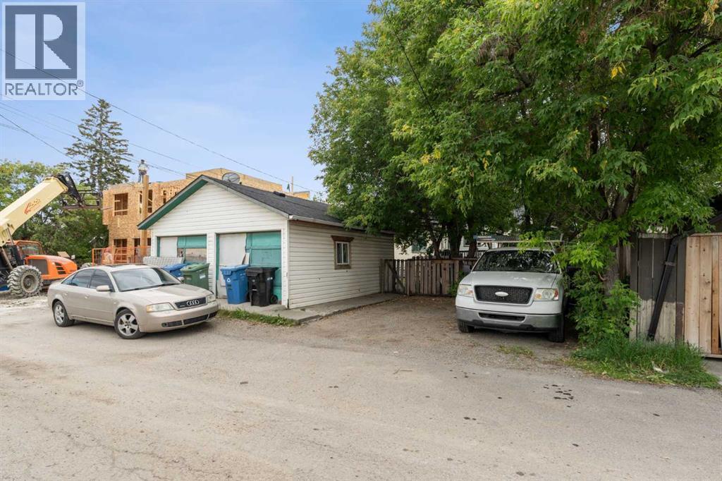 Photo 11 of 630 15 Avenue Ne, Calgary AB