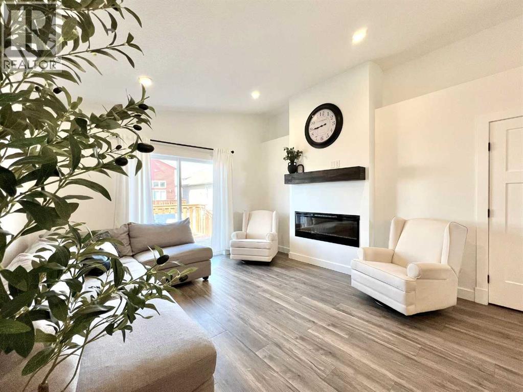 Single Family House Bi-level for Sale in  A Avenue Westgate Grande Prairie 