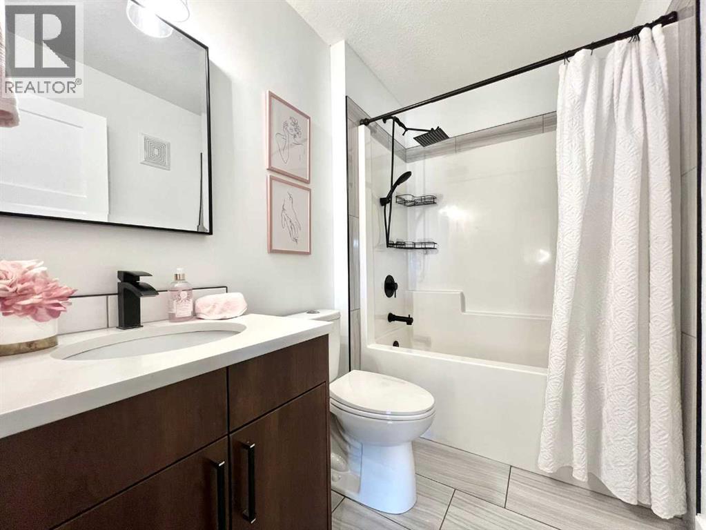 Single Family House Bi-level for Sale in  A Avenue Westgate Grande Prairie 