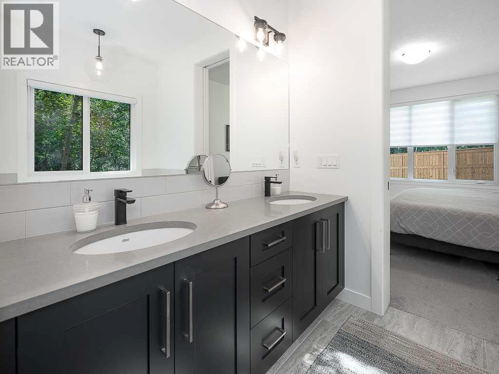 Single Family House Bungalow for Sale in  Rockyvale Green NW Rocky Ridge Calgary 