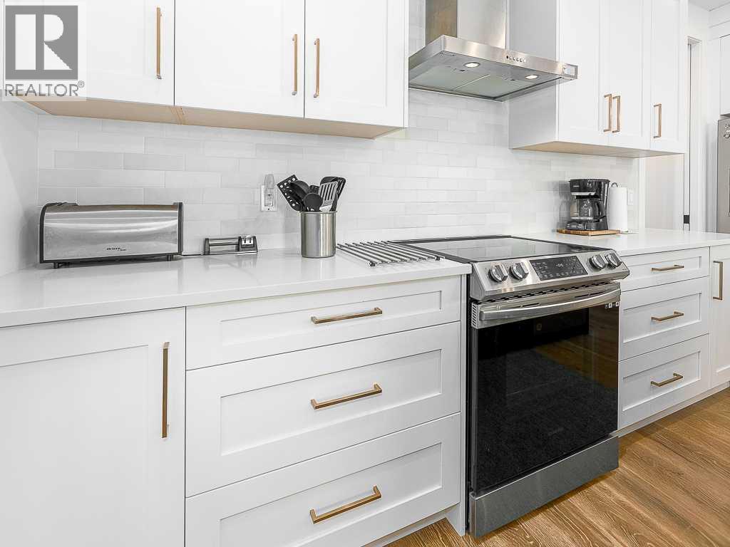 Single Family House Bungalow for Sale in  Rockyvale Green NW Rocky Ridge Calgary 