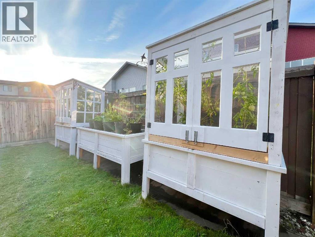 Single Family House Bi-level for Sale in  A Avenue Westgate Grande Prairie 