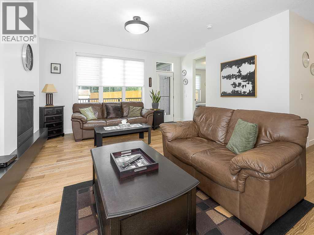 Single Family House Bungalow for Sale in  Rockyvale Green NW Rocky Ridge Calgary 