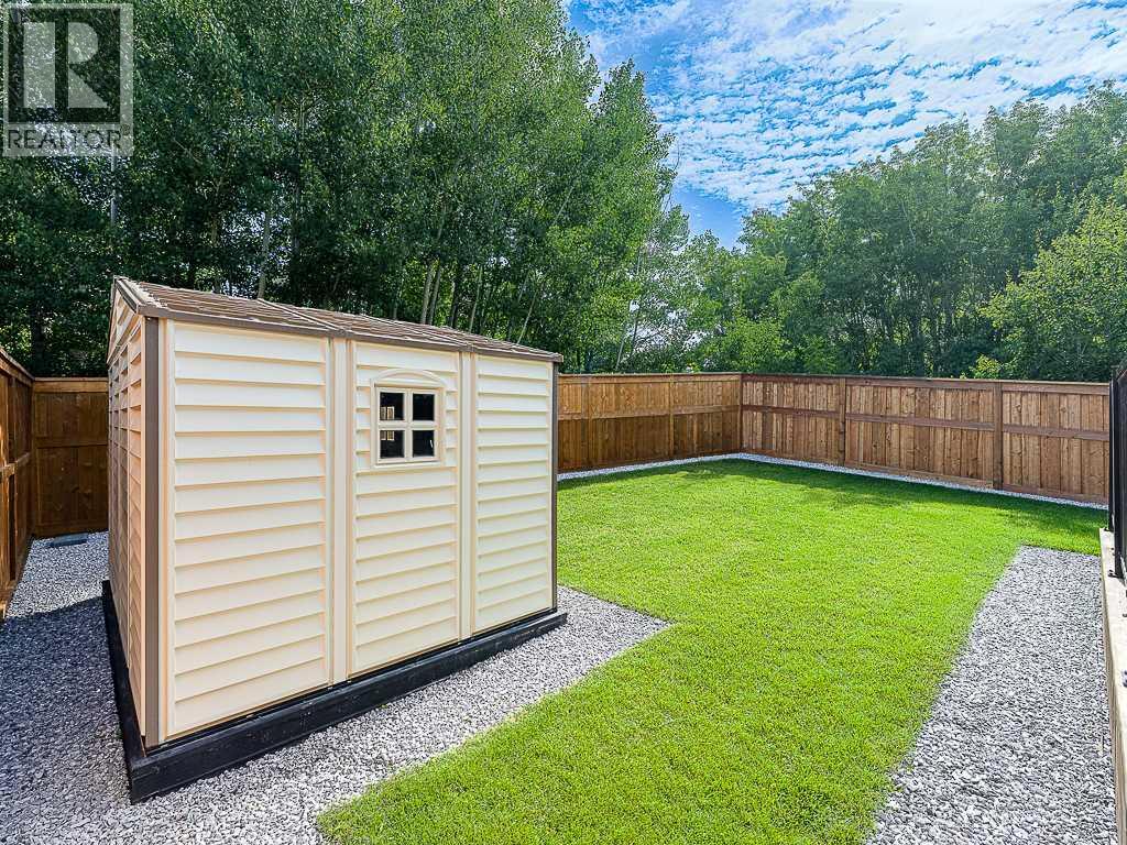 Single Family House Bungalow for Sale in  Rockyvale Green NW Rocky Ridge Calgary 