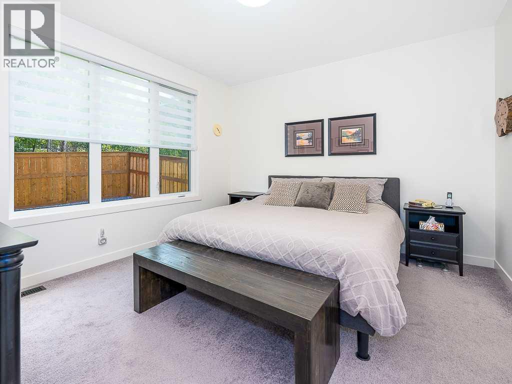 Single Family House Bungalow for Sale in  Rockyvale Green NW Rocky Ridge Calgary 