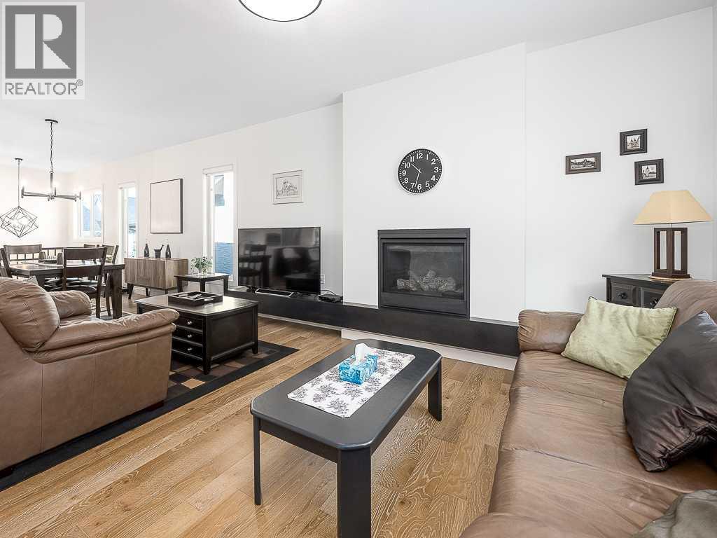 Single Family House Bungalow for Sale in  Rockyvale Green NW Rocky Ridge Calgary 