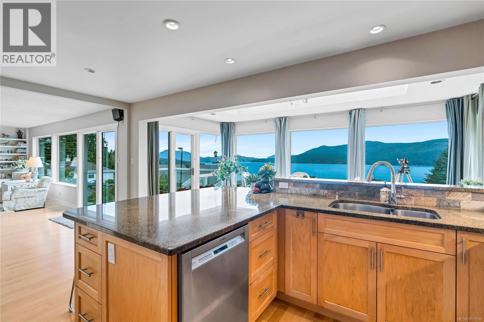 541 Cedar Cres, Cobble Hill