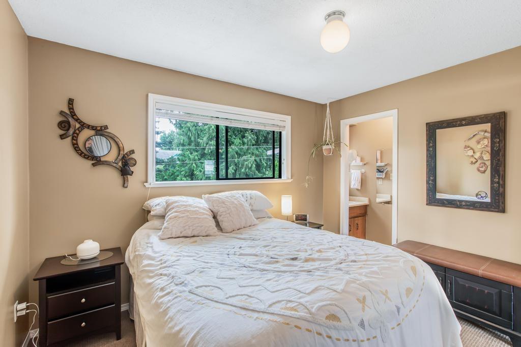 Photo 12 of 33370 Cherry Avenue, Mission BC