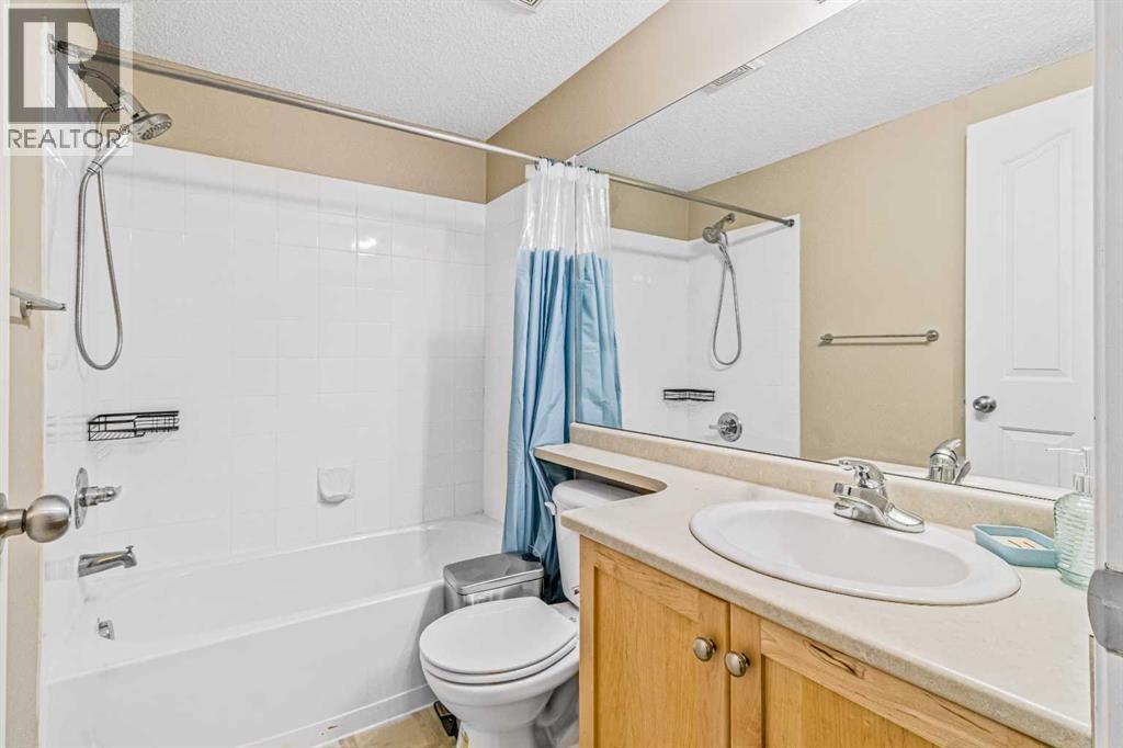 Single Family House for Sale in   Fishcreek Boulevard SW Evergreen Calgary 