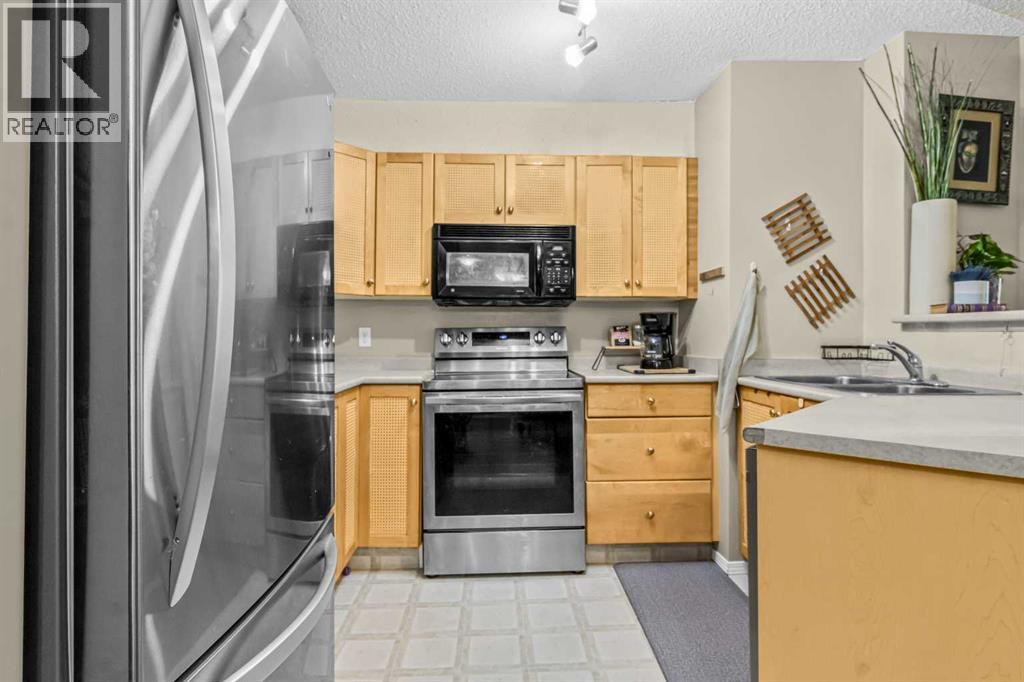Single Family House for Sale in   Fishcreek Boulevard SW Evergreen Calgary 