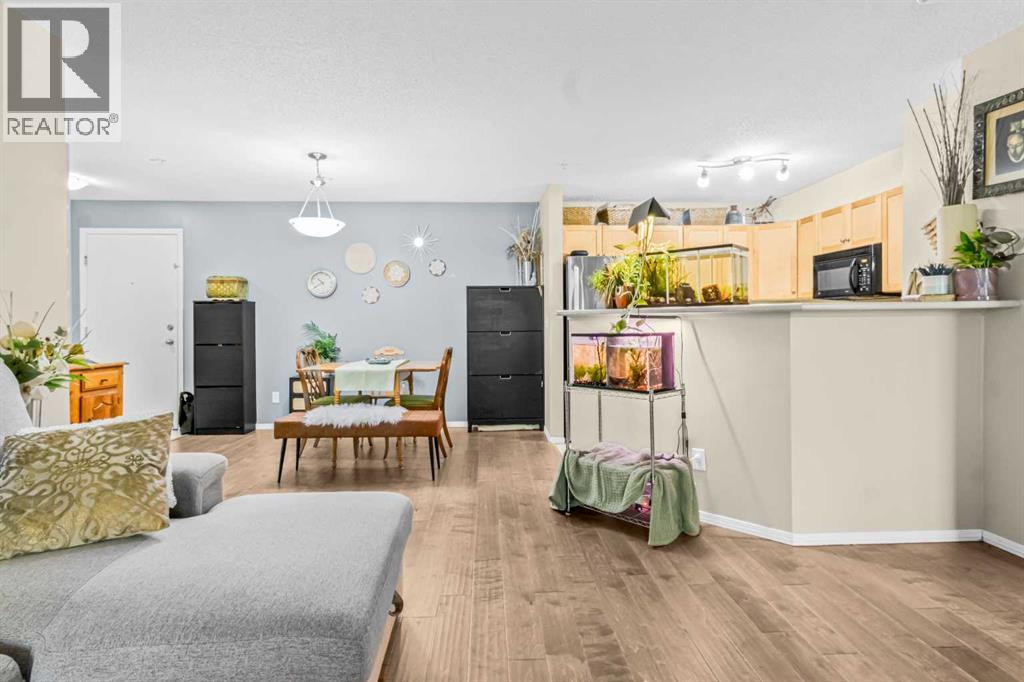 Single Family House for Sale in   Fishcreek Boulevard SW Evergreen Calgary 