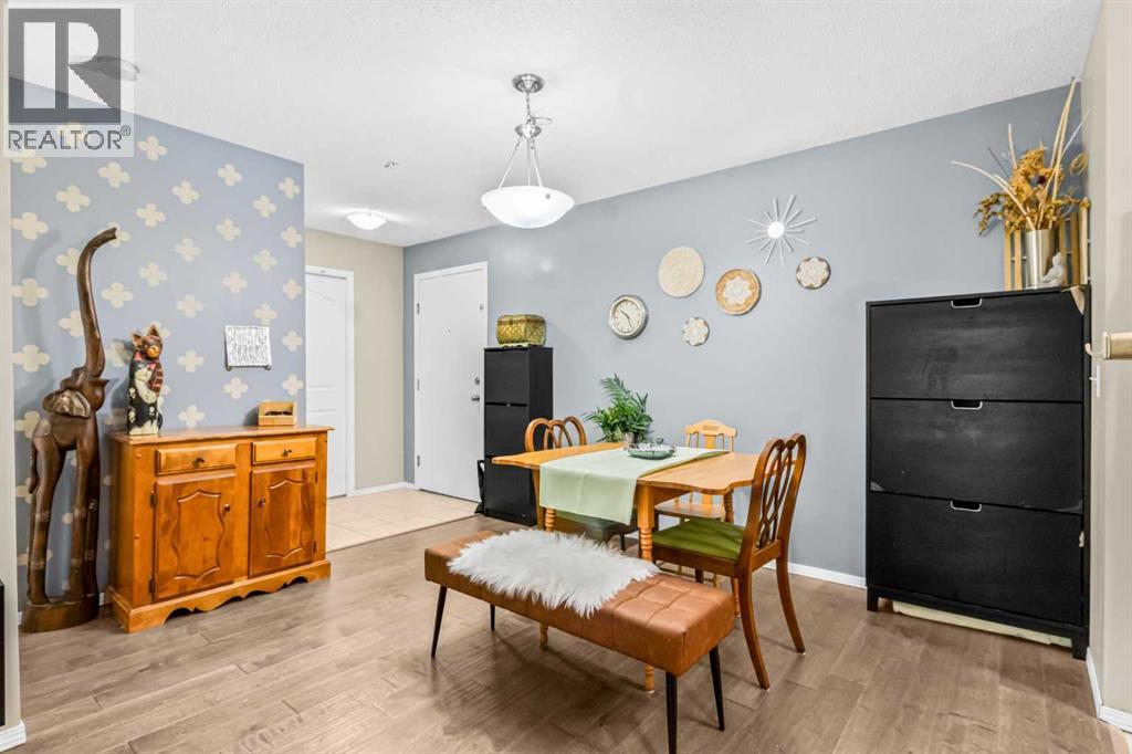 Single Family House for Sale in   Fishcreek Boulevard SW Evergreen Calgary 