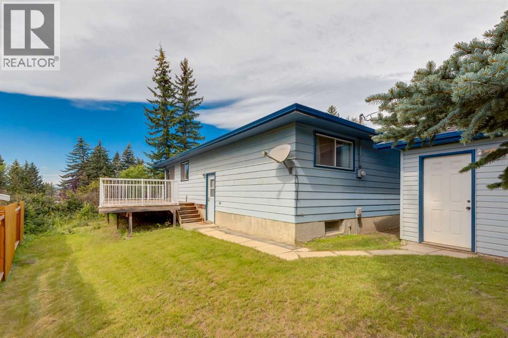 Single Family House Bungalow for Sale in  Silver Ridge Drive NW Silver Springs Calgary 