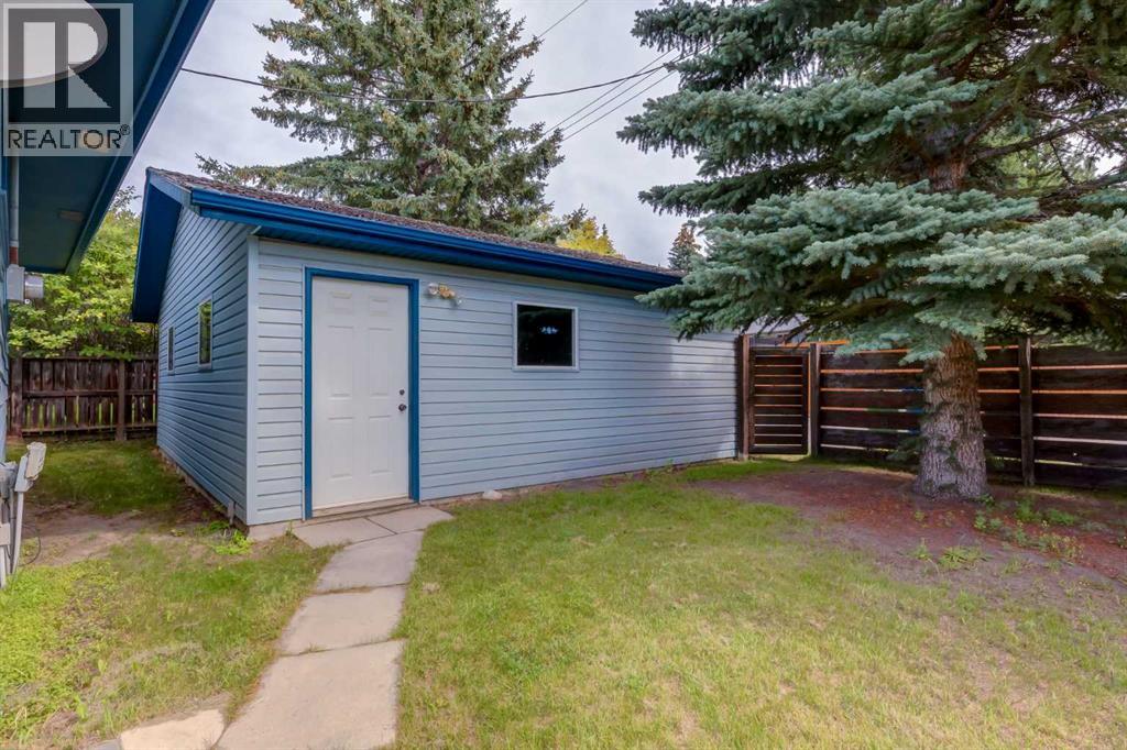 Single Family House Bungalow for Sale in  Silver Ridge Drive NW Silver Springs Calgary 