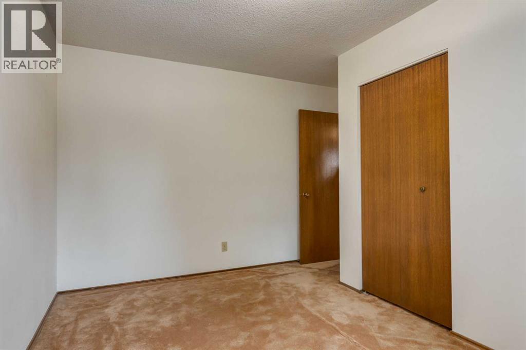 Single Family House Bungalow for Sale in  Silver Ridge Drive NW Silver Springs Calgary 