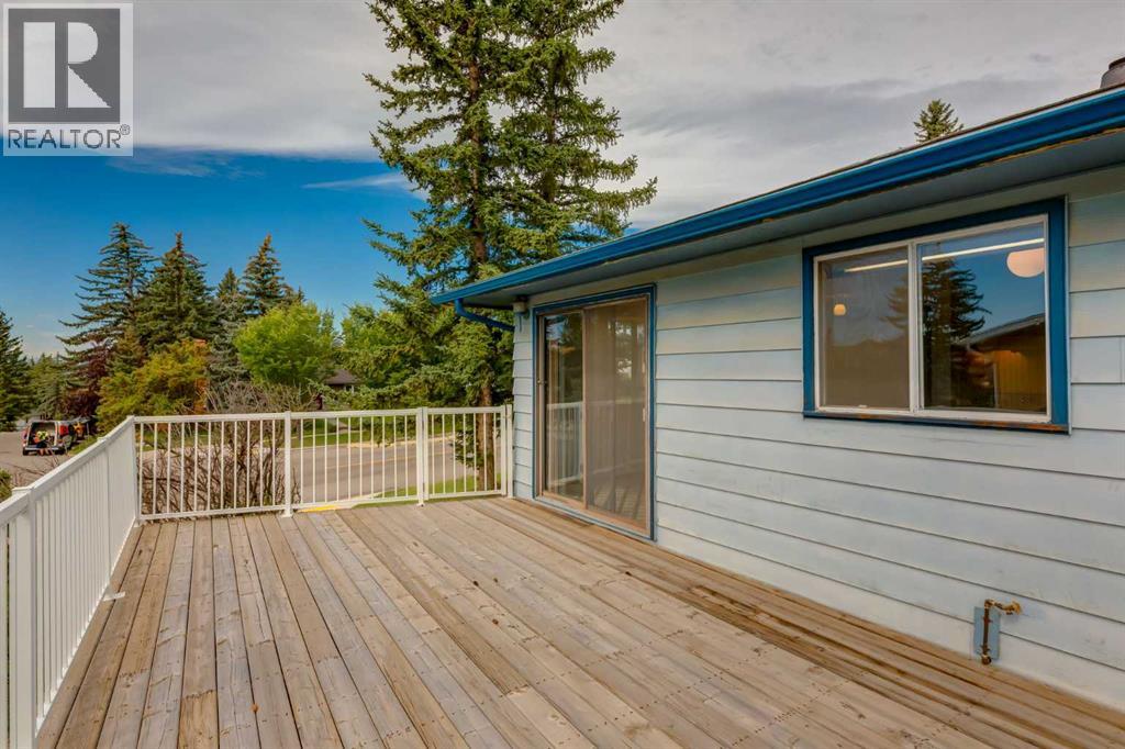 Single Family House Bungalow for Sale in  Silver Ridge Drive NW Silver Springs Calgary 