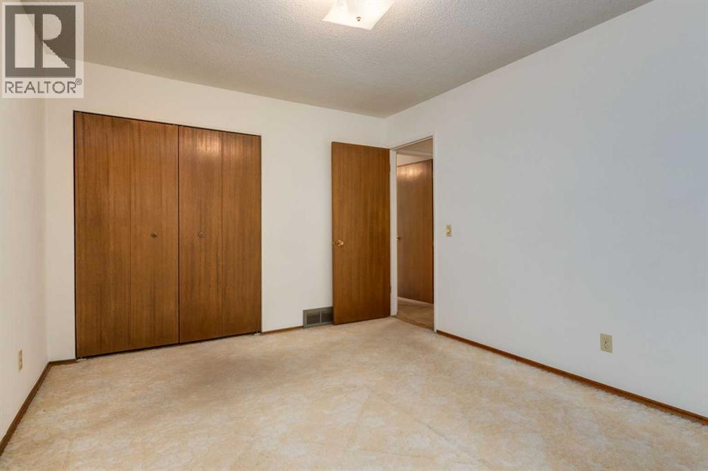 Single Family House Bungalow for Sale in  Silver Ridge Drive NW Silver Springs Calgary 