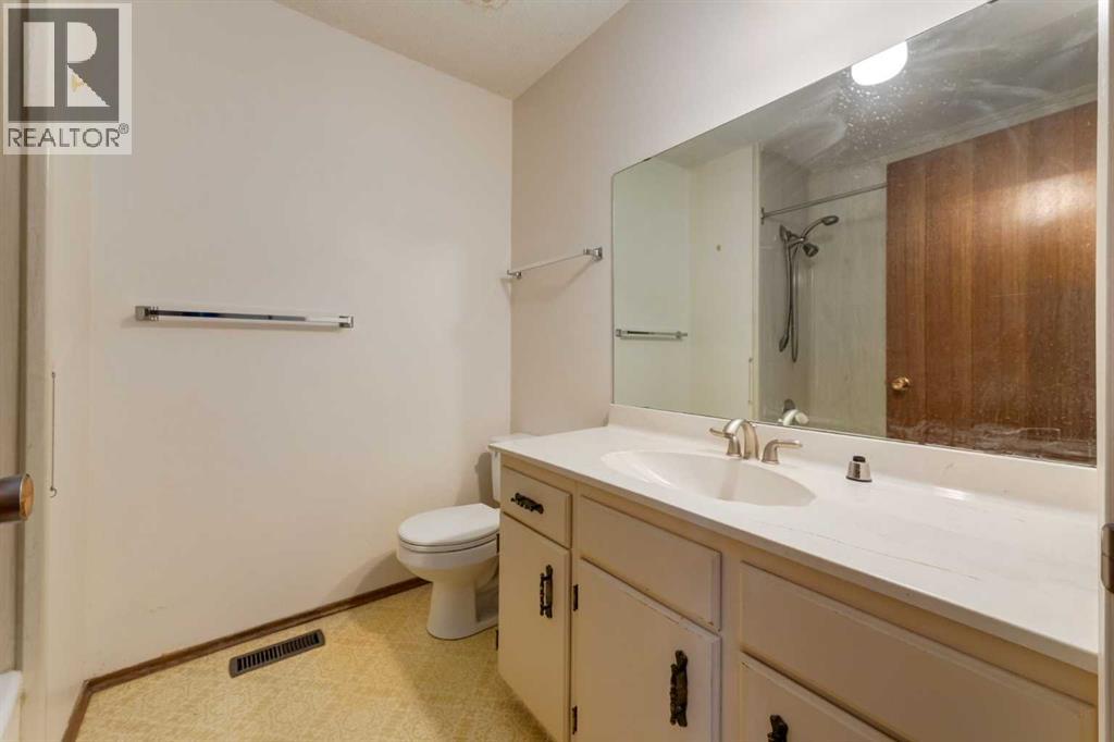 Single Family House Bungalow for Sale in  Silver Ridge Drive NW Silver Springs Calgary 