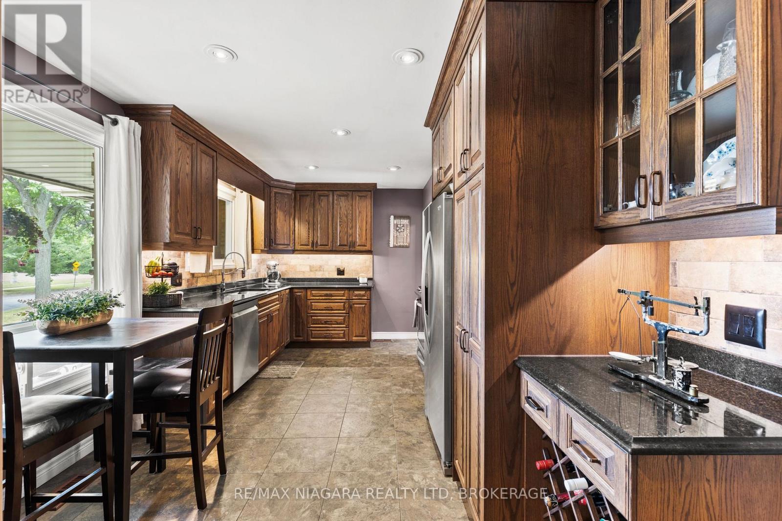 Photo 13 of 3315 Cattell Drive, Niagara Falls ON