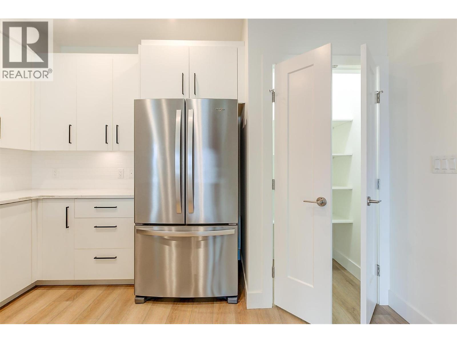 Photo 12 of 3434 Mckinley Beach Drive Unit 309, Kelowna BC