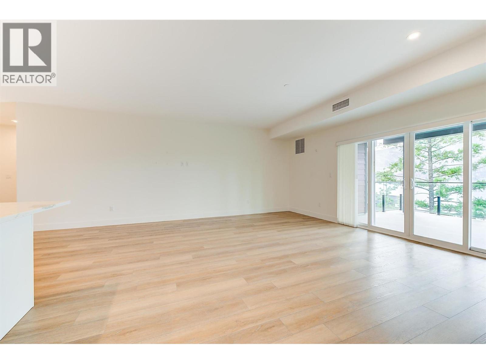 Photo 26 of 3434 Mckinley Beach Drive Unit 309, Kelowna BC