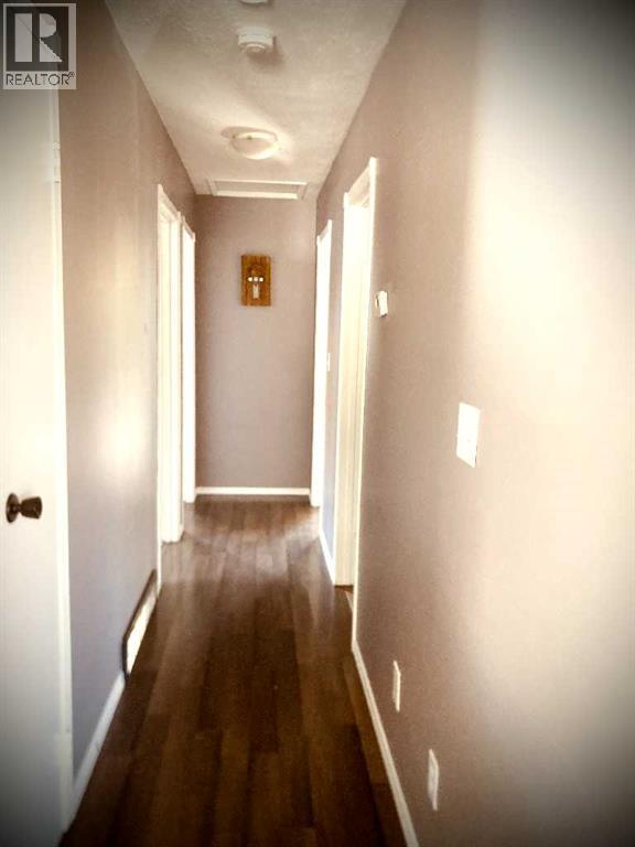 Photo 9 of 4417 B 47 A Avenue, Sylvan Lake AB