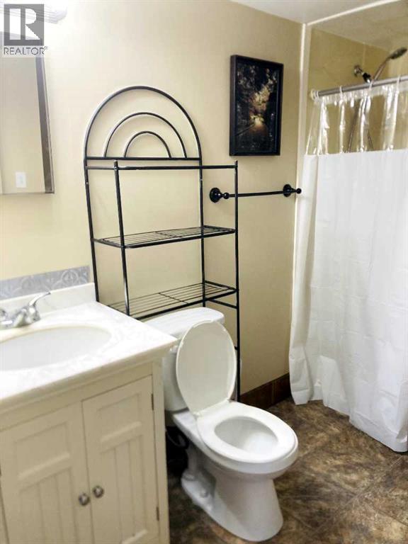 Photo 11 of 4417 B 47 A Avenue, Sylvan Lake AB