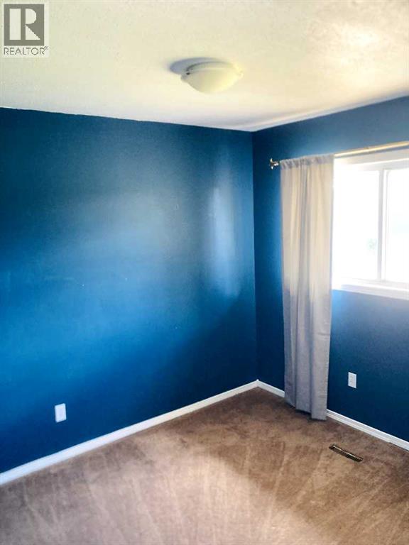 Photo 7 of 4417 B 47 A Avenue, Sylvan Lake AB