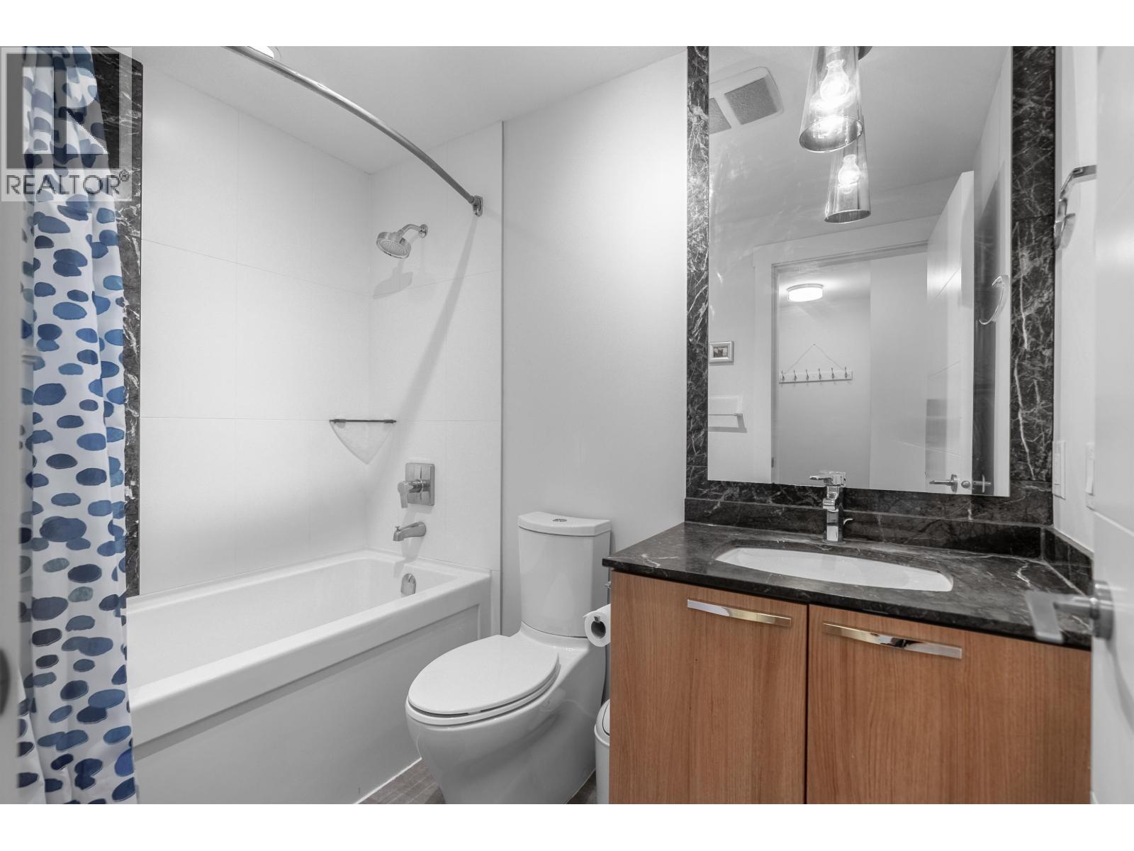 Photo 24 of 318 733 W 14th Street, North Vancouver BC