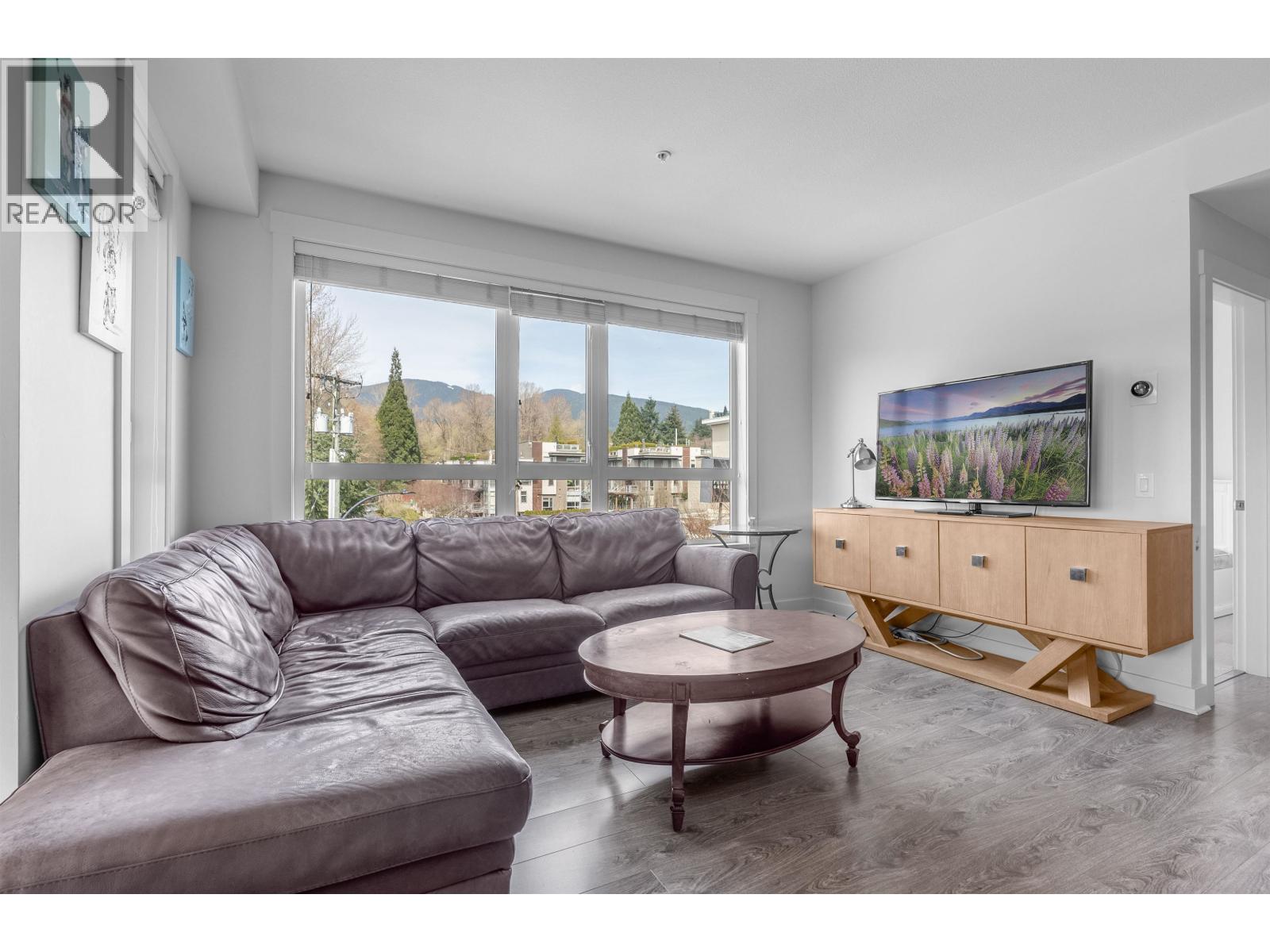 Photo 15 of 318 733 W 14th Street, North Vancouver BC