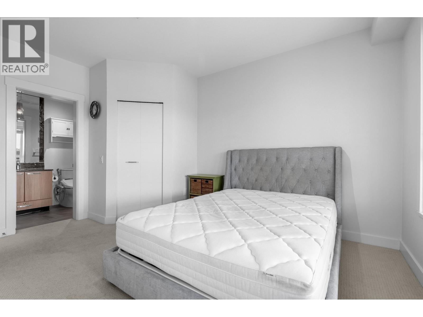 Photo 20 of 318 733 W 14th Street, North Vancouver BC