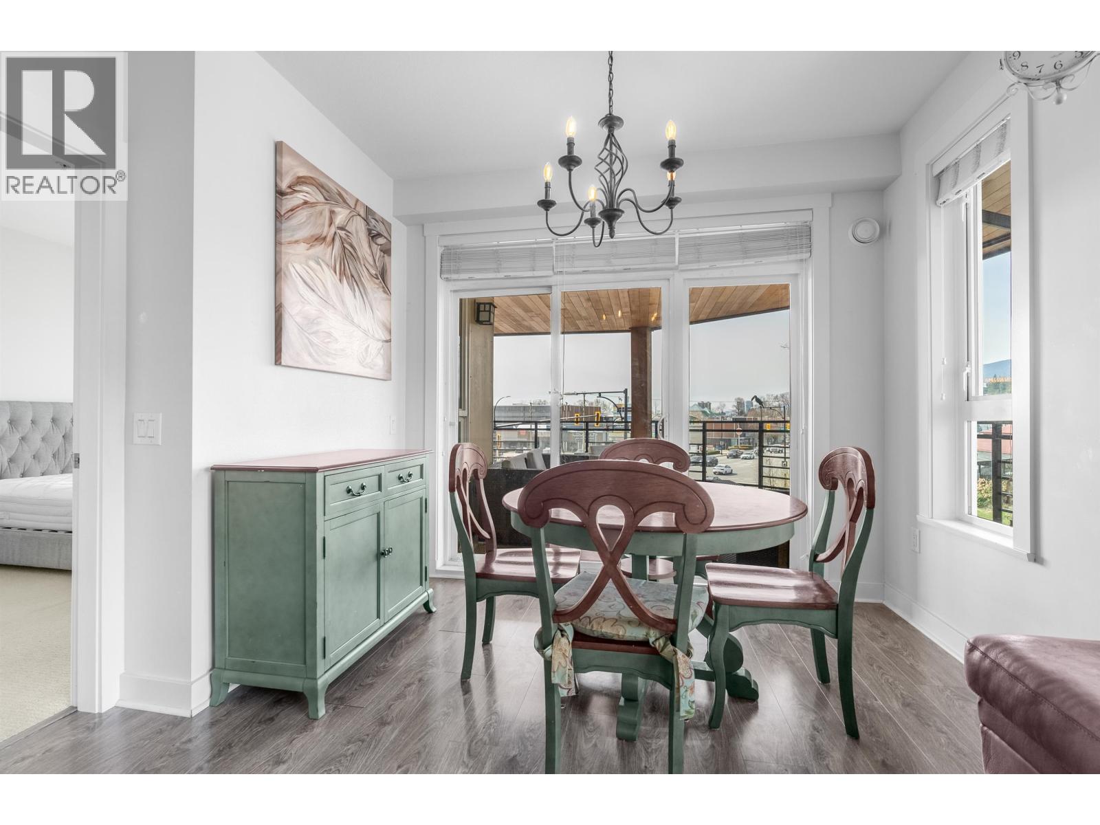 Photo 14 of 318 733 W 14th Street, North Vancouver BC