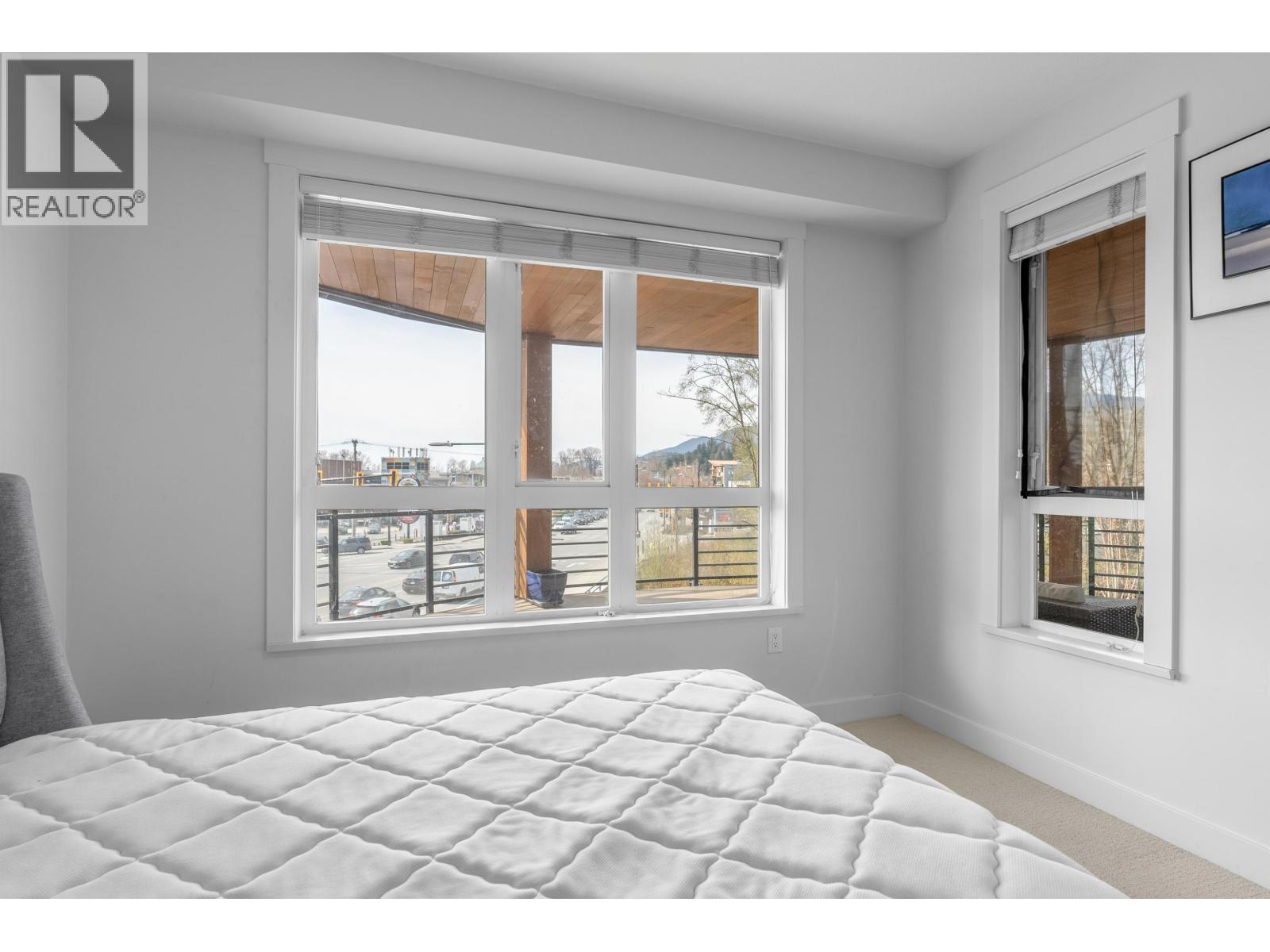 Photo 19 of 318 733 W 14th Street, North Vancouver BC