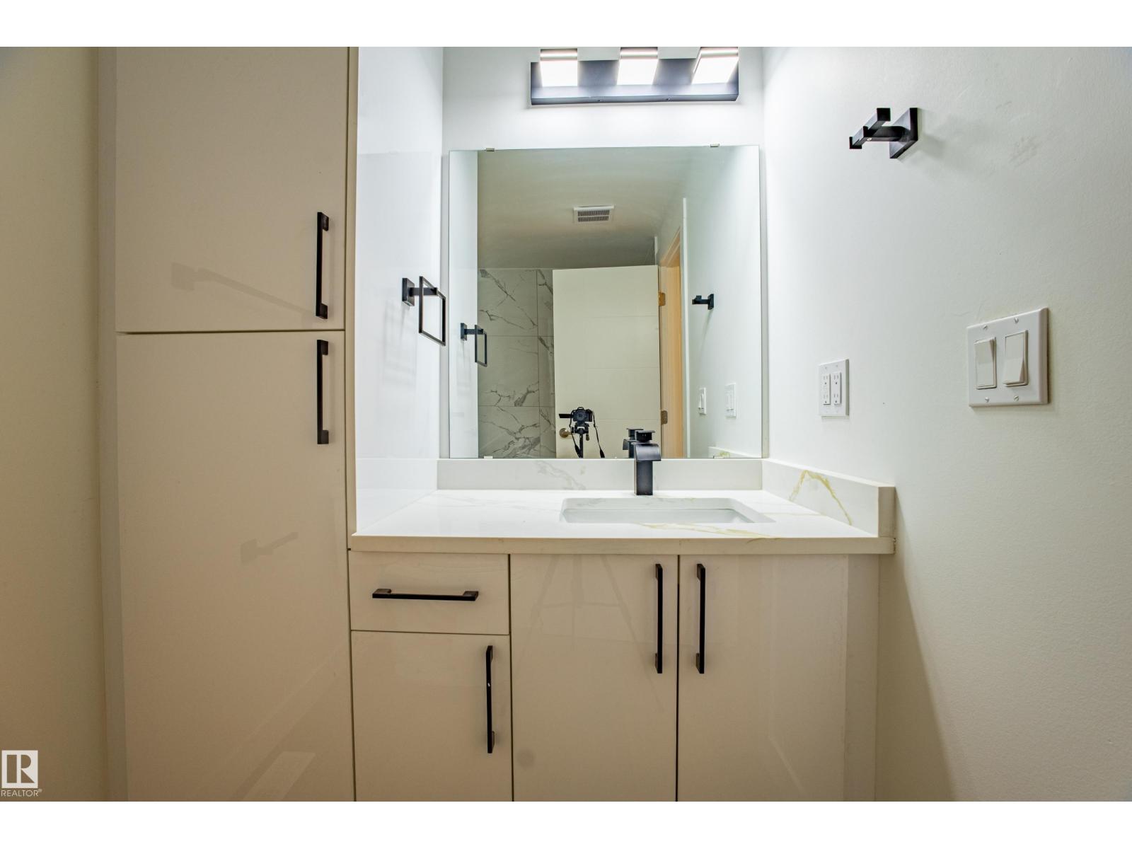 Photo 30 of 30 1411 Mill Woods E Nw, Edmonton AB