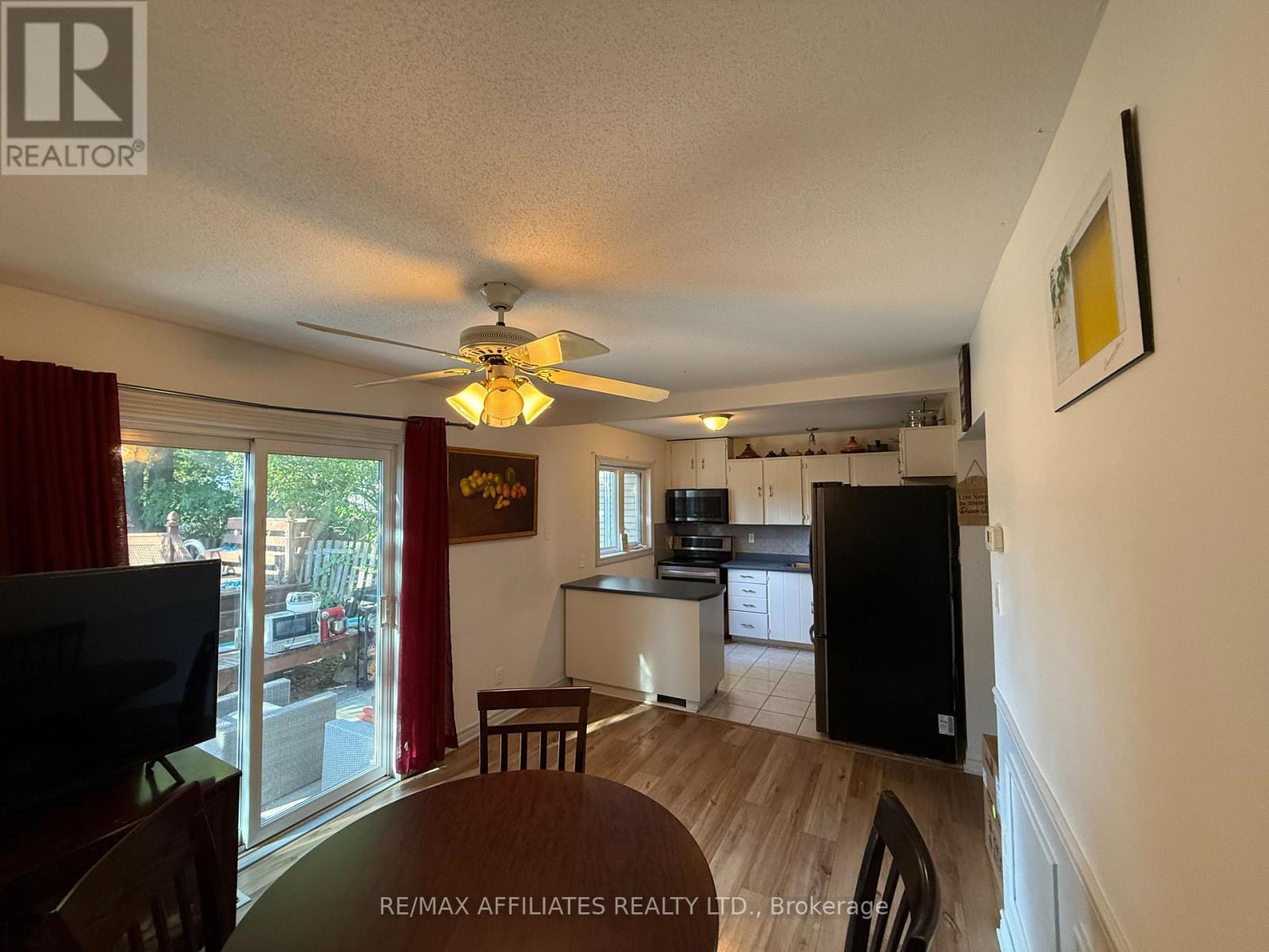 Photo 11 of 295 Pintail Terrace, Ottawa ON