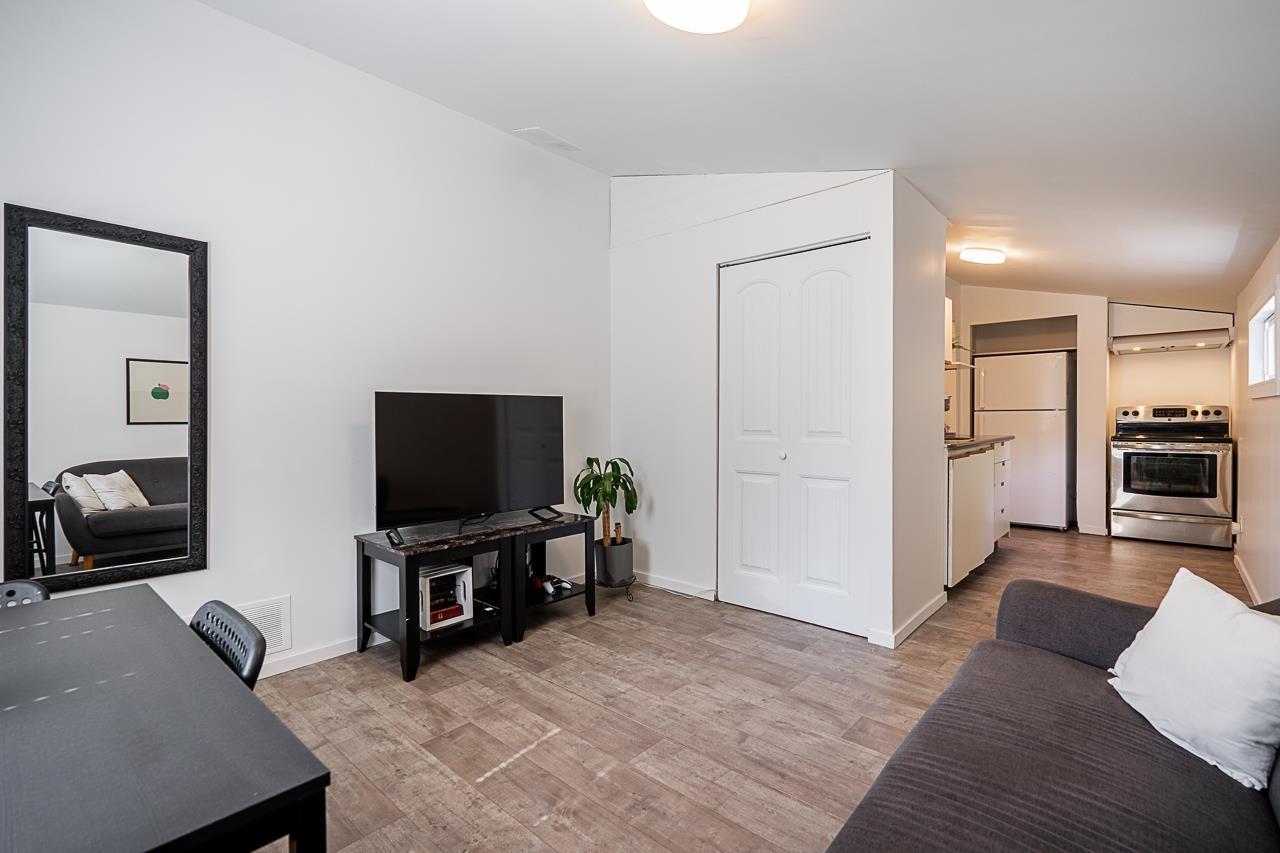 13976 DOUGLAS ROAD, Surrey