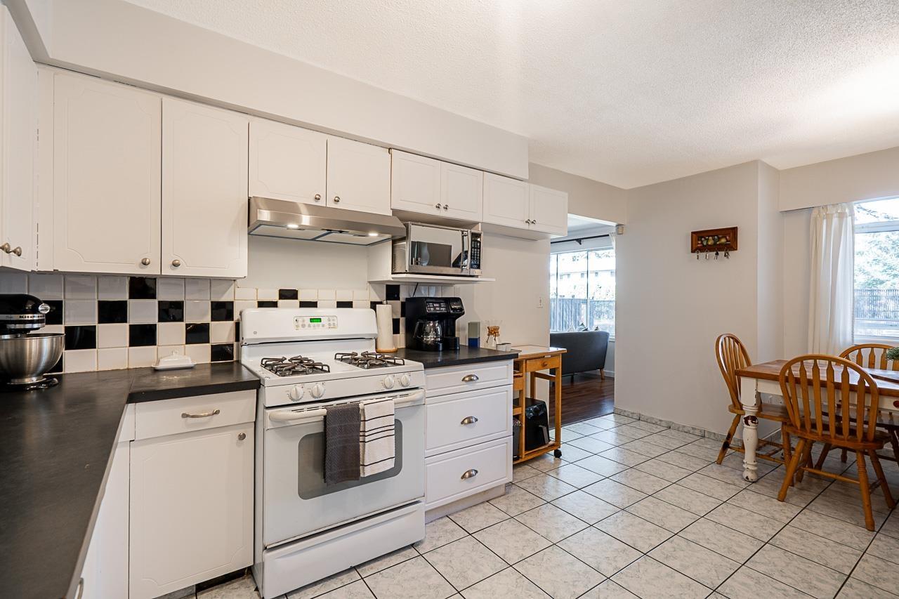 13976 DOUGLAS ROAD, Surrey