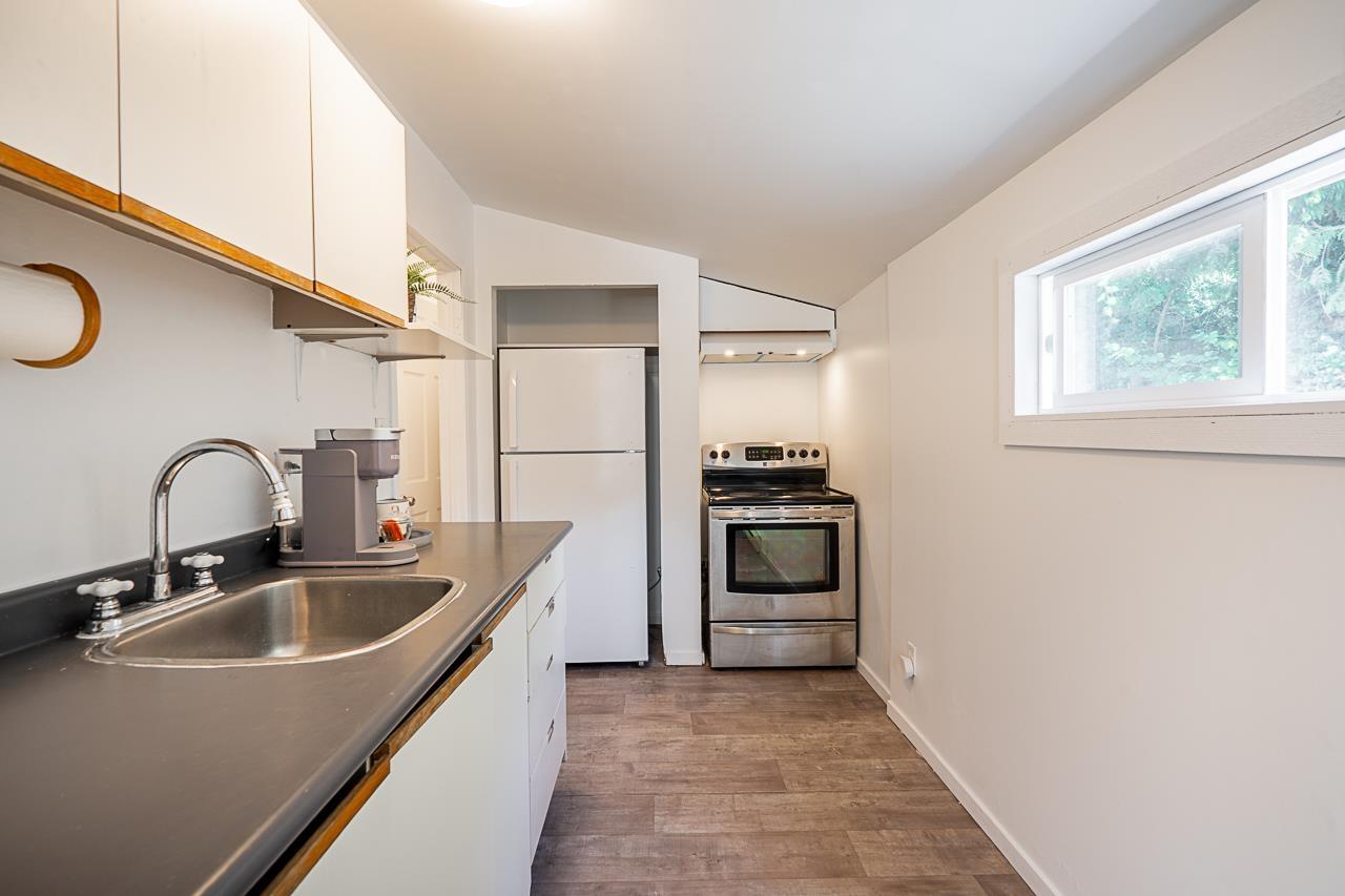 13976 DOUGLAS ROAD, Surrey