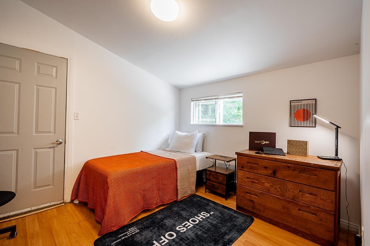 13976 DOUGLAS ROAD, Surrey