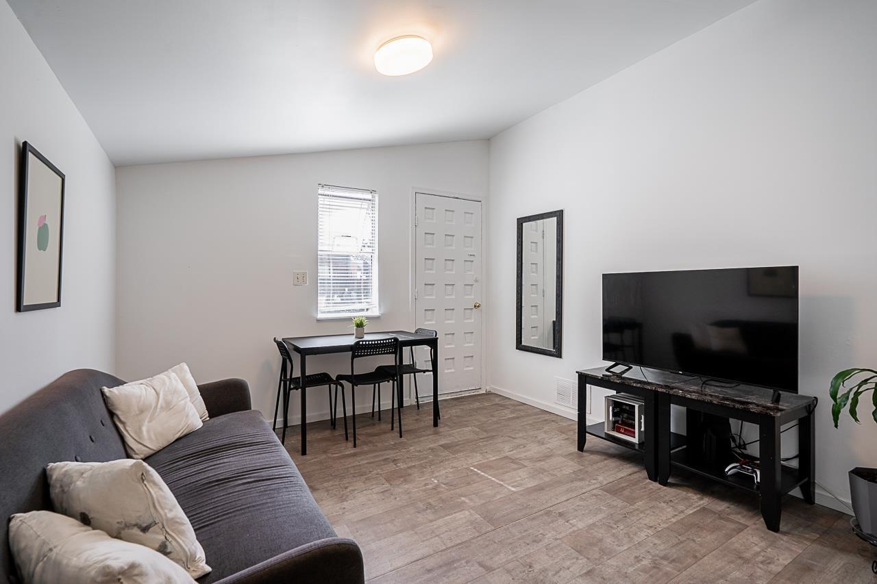 13976 DOUGLAS ROAD, Surrey