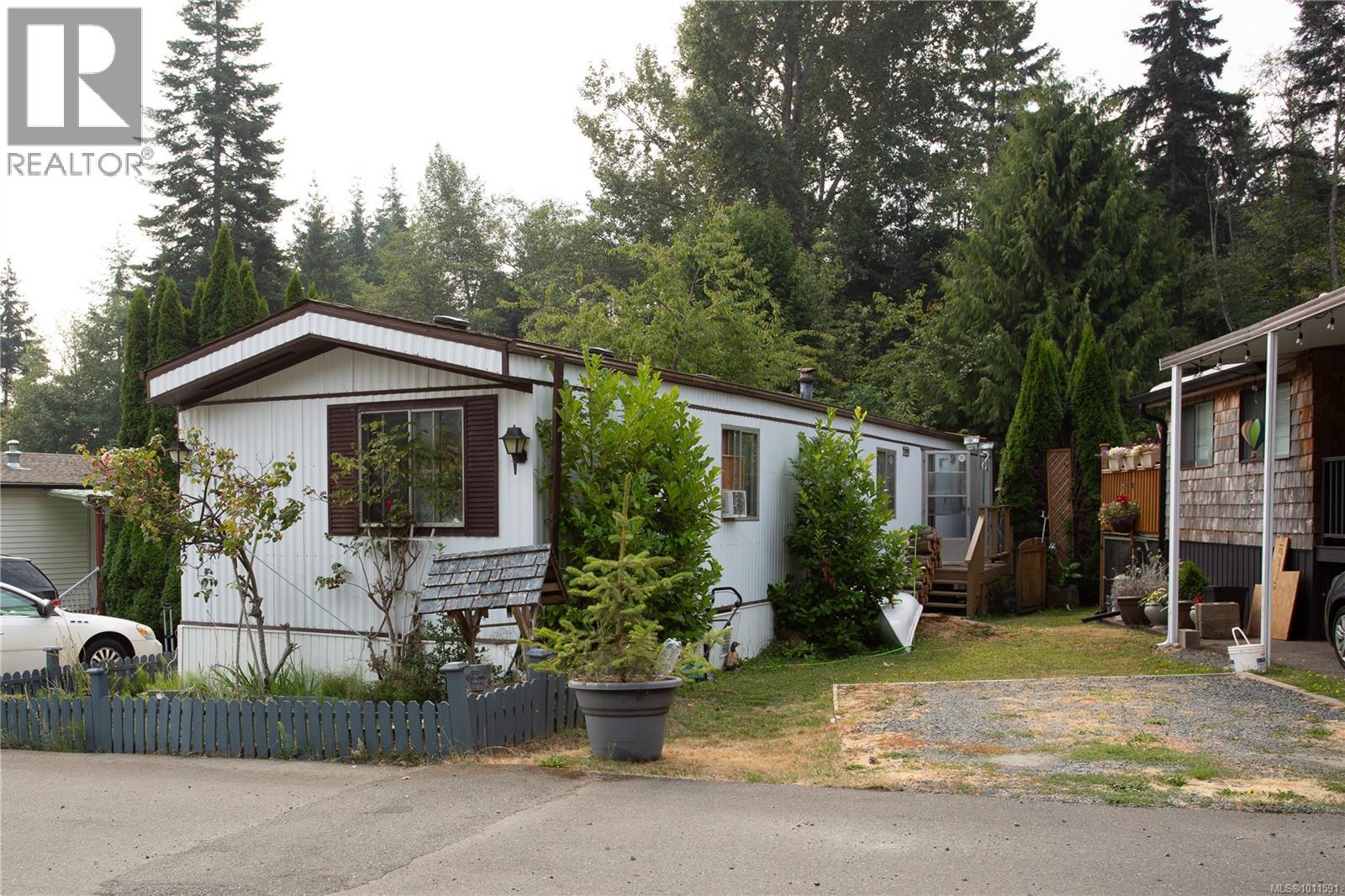 Photo 2 of 242 2465 Apollo Dr, Nanoose Bay BC
