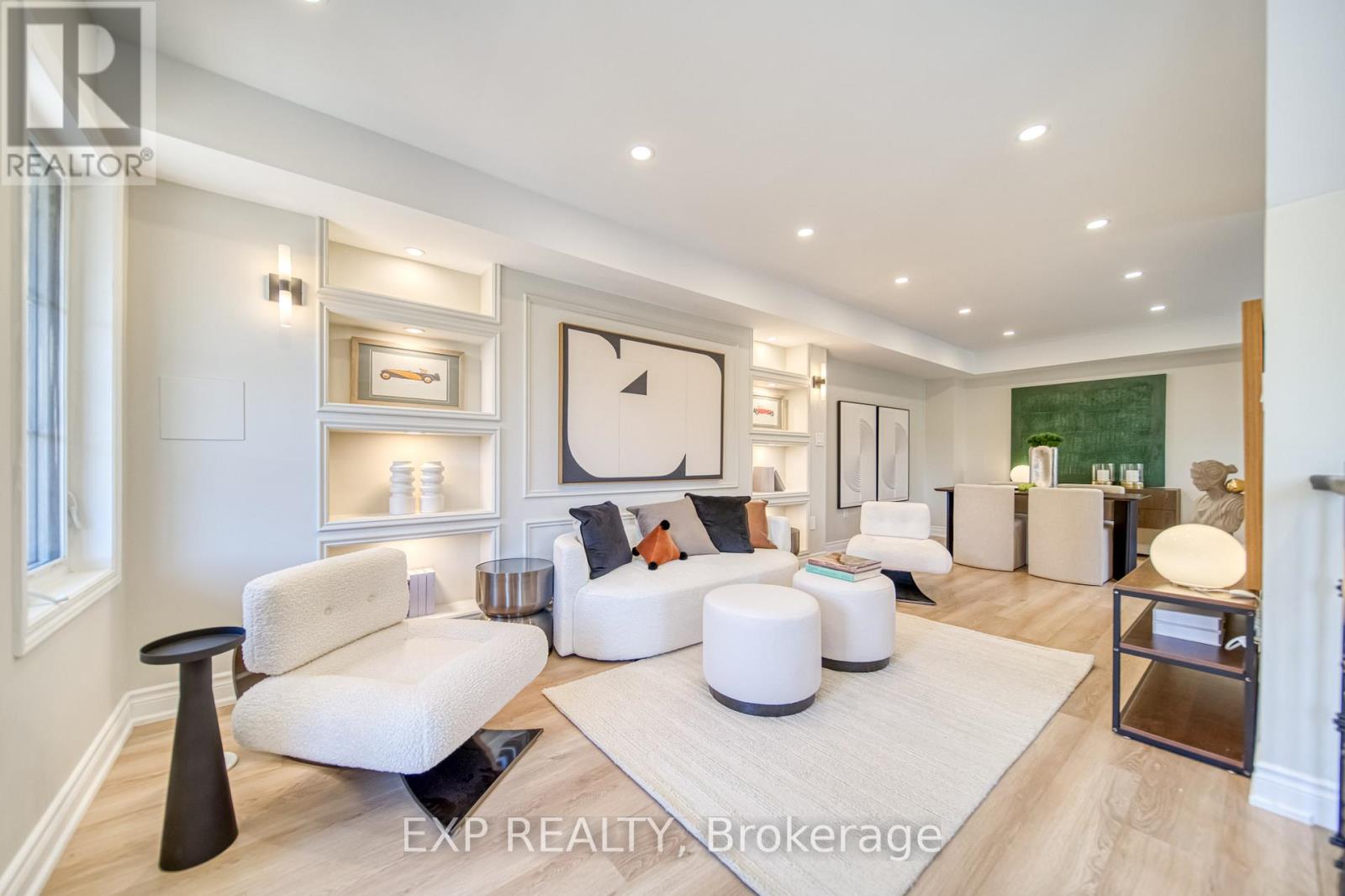 Photo 1 of 40 Deans Drive, Toronto ON