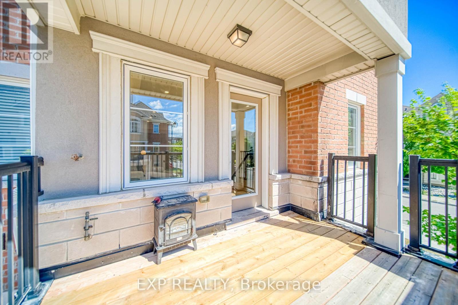 Photo 18 of 40 Deans Drive, Toronto ON