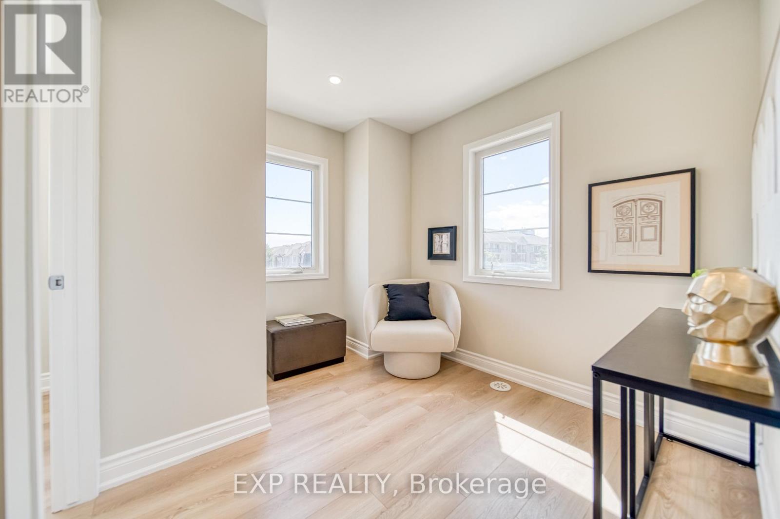 Photo 29 of 40 Deans Drive, Toronto ON
