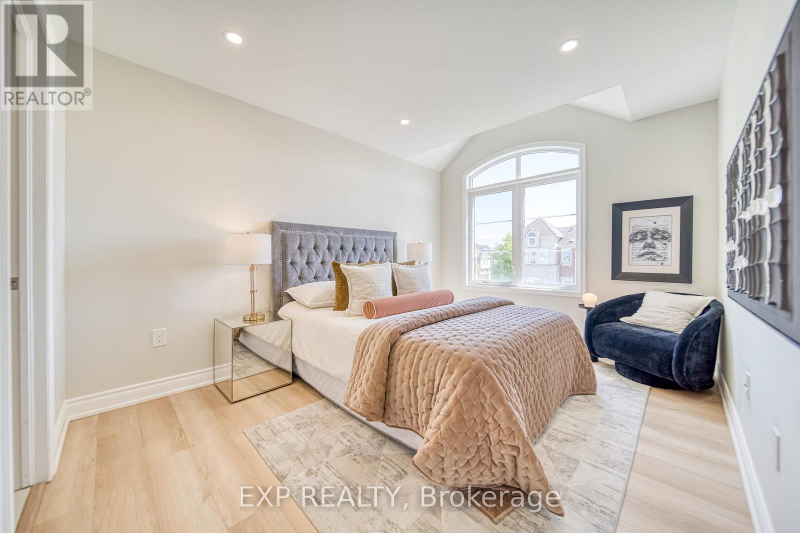 Photo 30 of 40 Deans Drive, Toronto ON