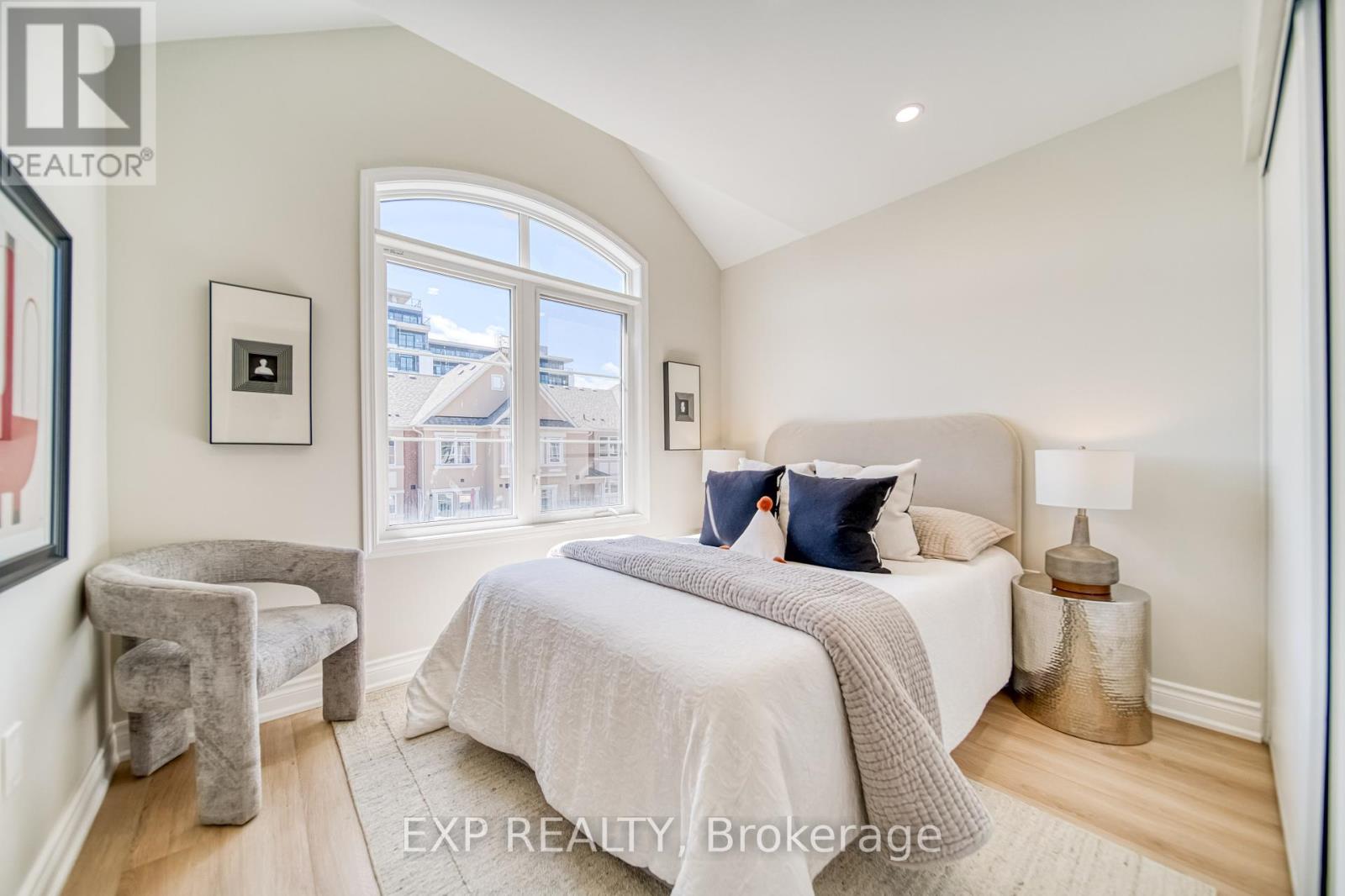 Photo 36 of 40 Deans Drive, Toronto ON