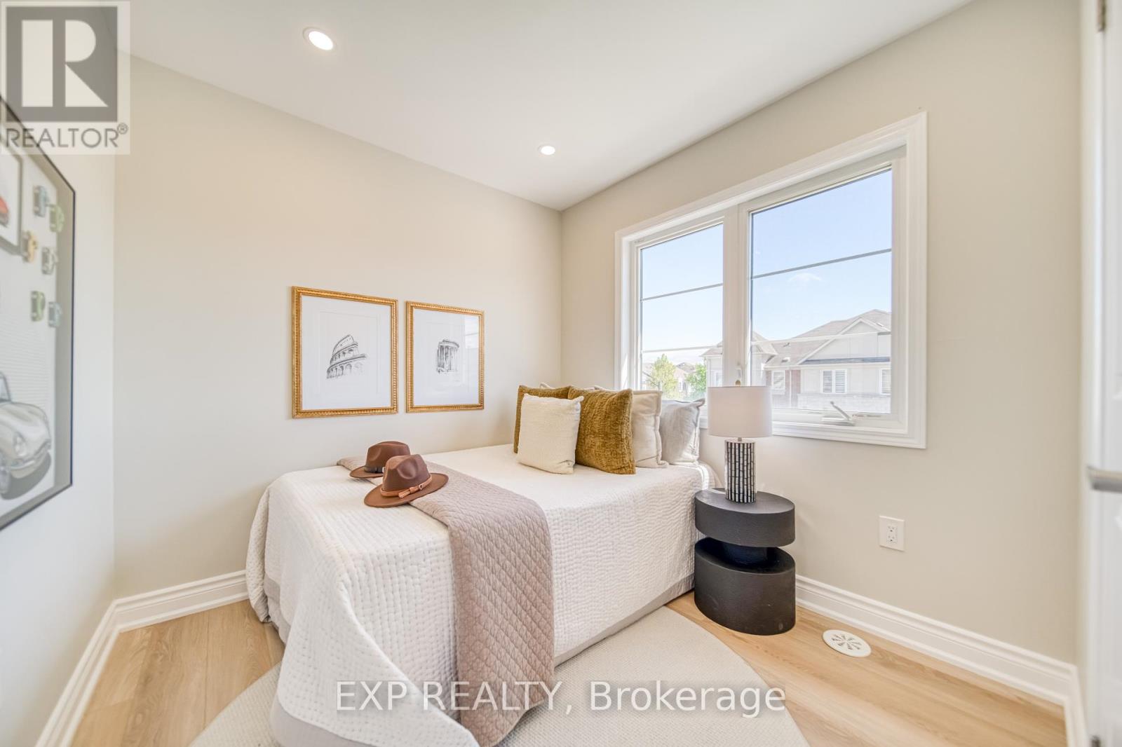 Photo 38 of 40 Deans Drive, Toronto ON