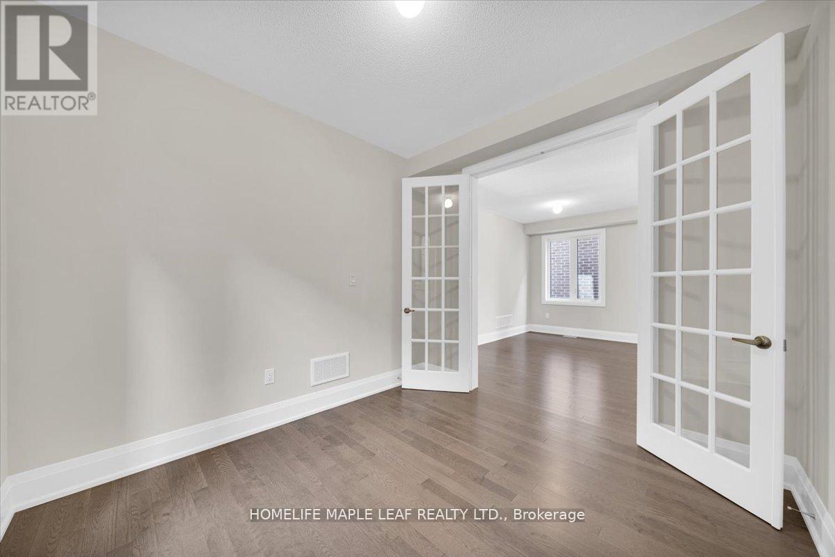 Photo 10 of 1242 Talisman Manor, Pickering ON