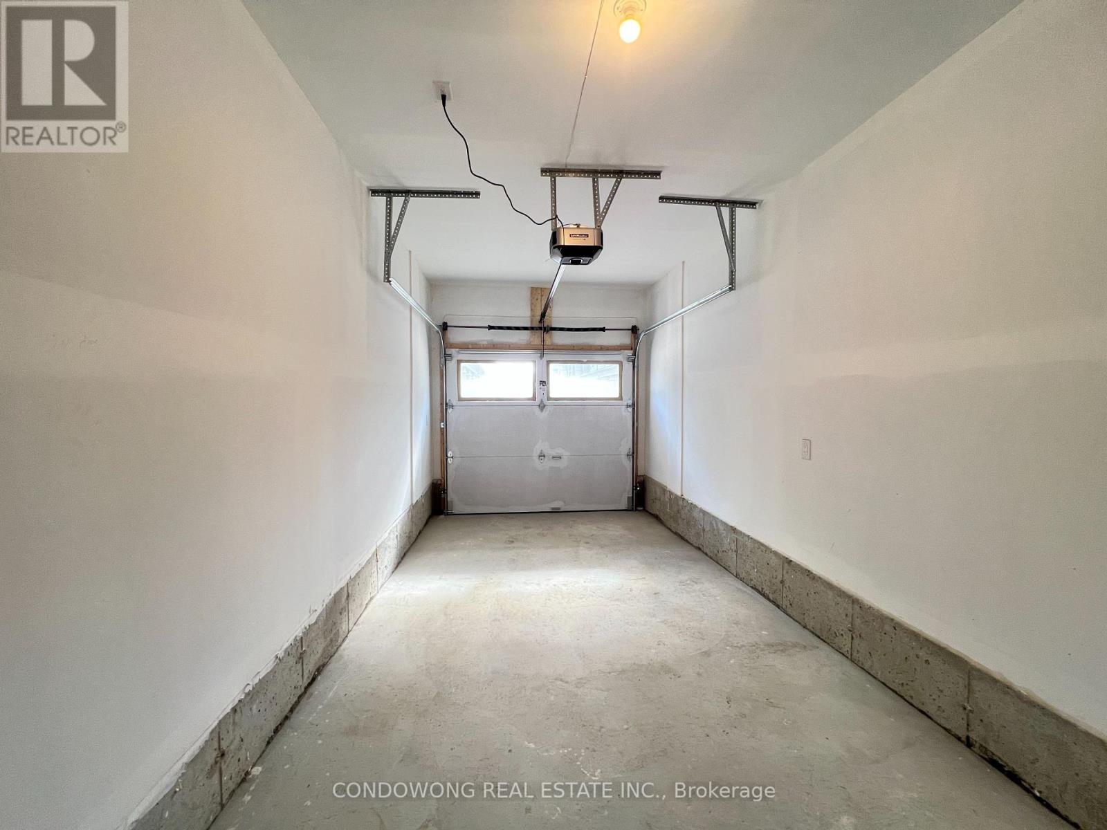 Photo 18 of 6 Matawin Lane, Richmond Hill ON