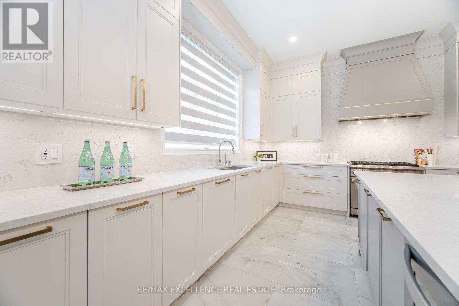 Photo 18 of 78 Appleyard Avenue, Vaughan ON